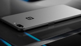 Mobifone trợ giá khủng! Bphone 3 có giá bán chỉ từ 0 đồng