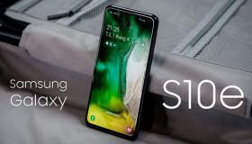 Samsung Galaxy S10e: Nhỏ nhưng có võ, được bán với giá "Rẻ sập sàn"