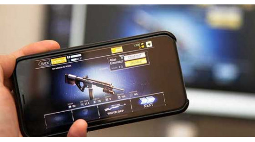 Nên mua điện thoại nào để chơi game và xem phim?