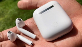 So sánh Airpod 2 có dây và không dây | Đánh giá mới 2020