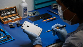 Apple tung chính sách mới khiến những kẻ trộm iPhone khóc thét