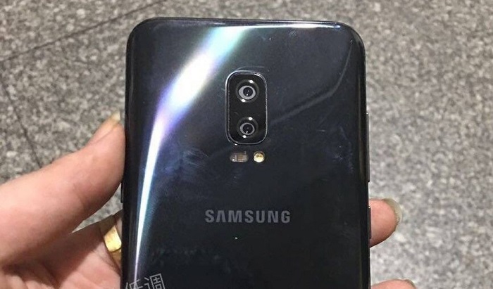 Samsung Galaxy C10 Camera Kep dau tien cua Samsung chinh thuc ra mat hinh 3