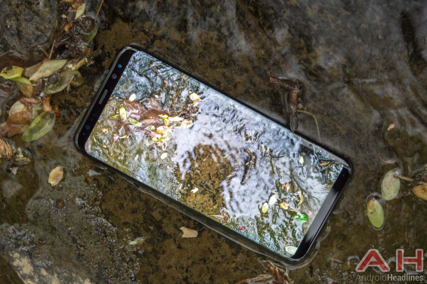 Samsung Galaxy S8 doi dau OnePlus 5 Ai moi la Ong Vua Cua Android hinh 7