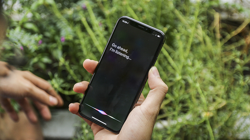 Kích hoạt Siri bằng cách giữ bút nguồn huong dan su dung iphone x hinh anh 2