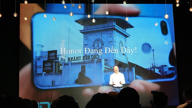 honor tro lai sau 3 nam