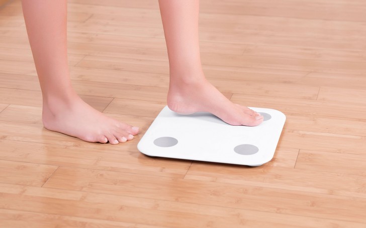 mi body compose scale hinh 1