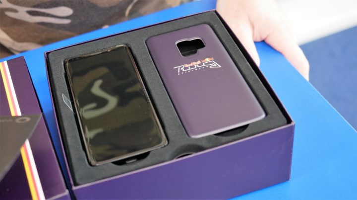 Galaxy S9 Red Bull Ring Edition có giá bán bằng phiên bản thường