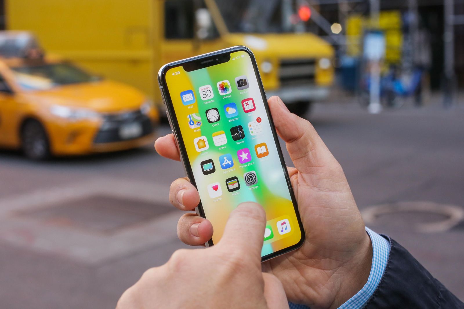 apple chuan bi cho ra mat mot sieu pham voi 3 camera