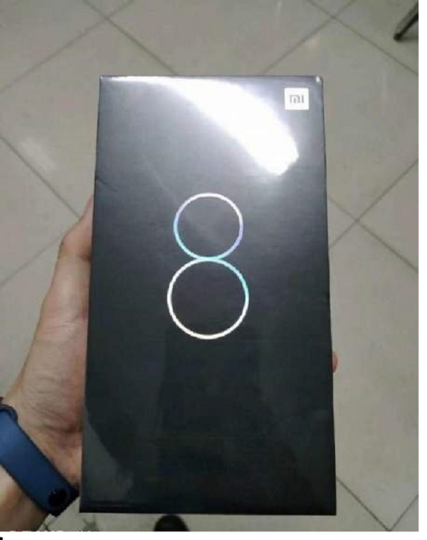 lo dien hop ban le xiaomi mi 8 cung tinh nang gps bang tan kep cua broadcom
