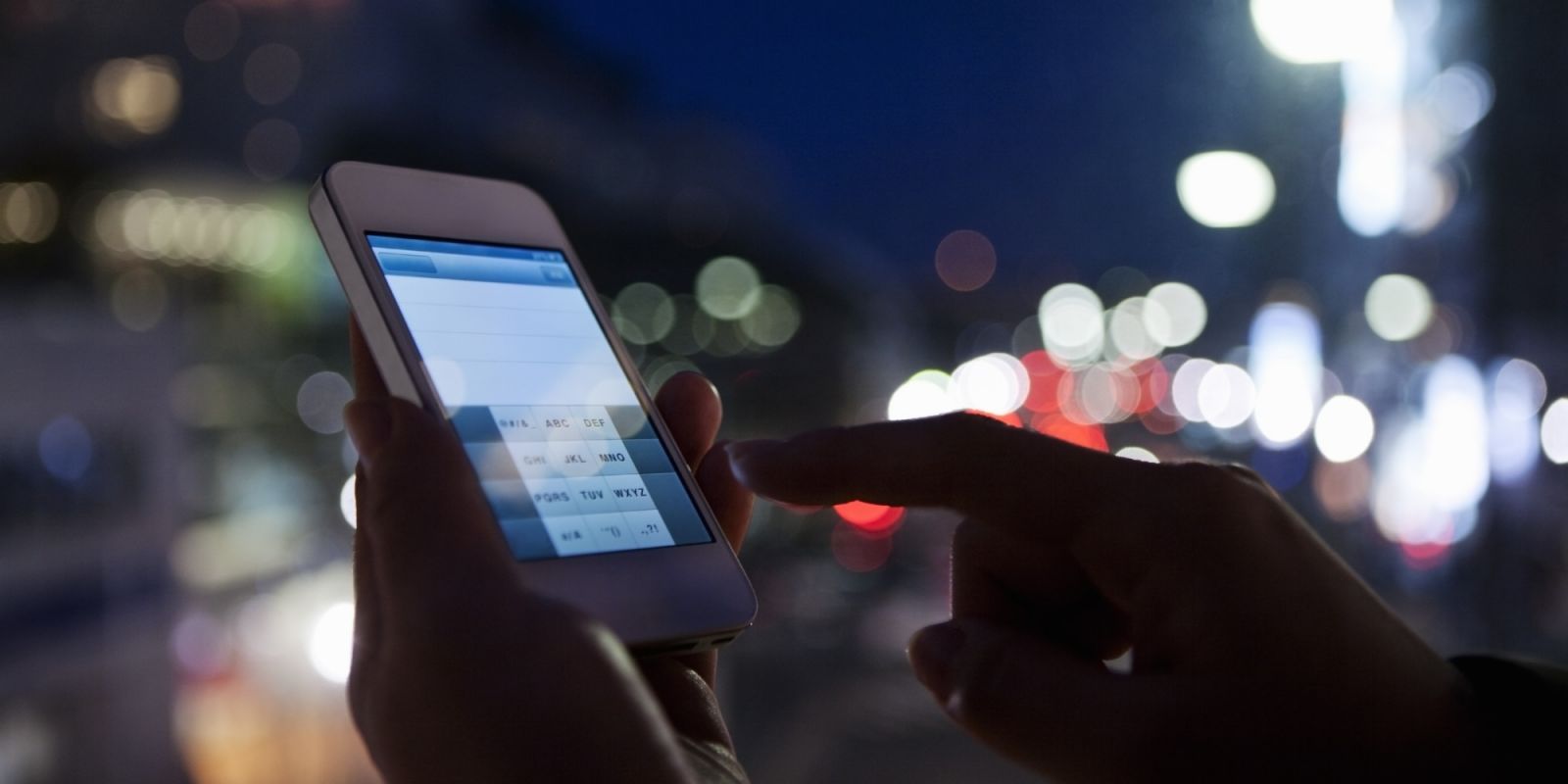 dung smartphone vao dem khuya co the dan den tram cam 