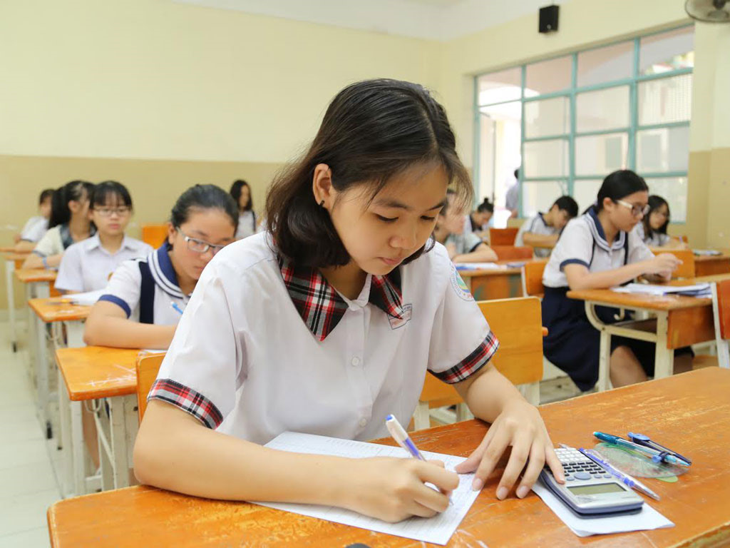 da co diem thi tuyen sinh lop 10 tại tp.ho chi minh: diem thap, nhieu bai toan chi dat 0 diem hinh 3