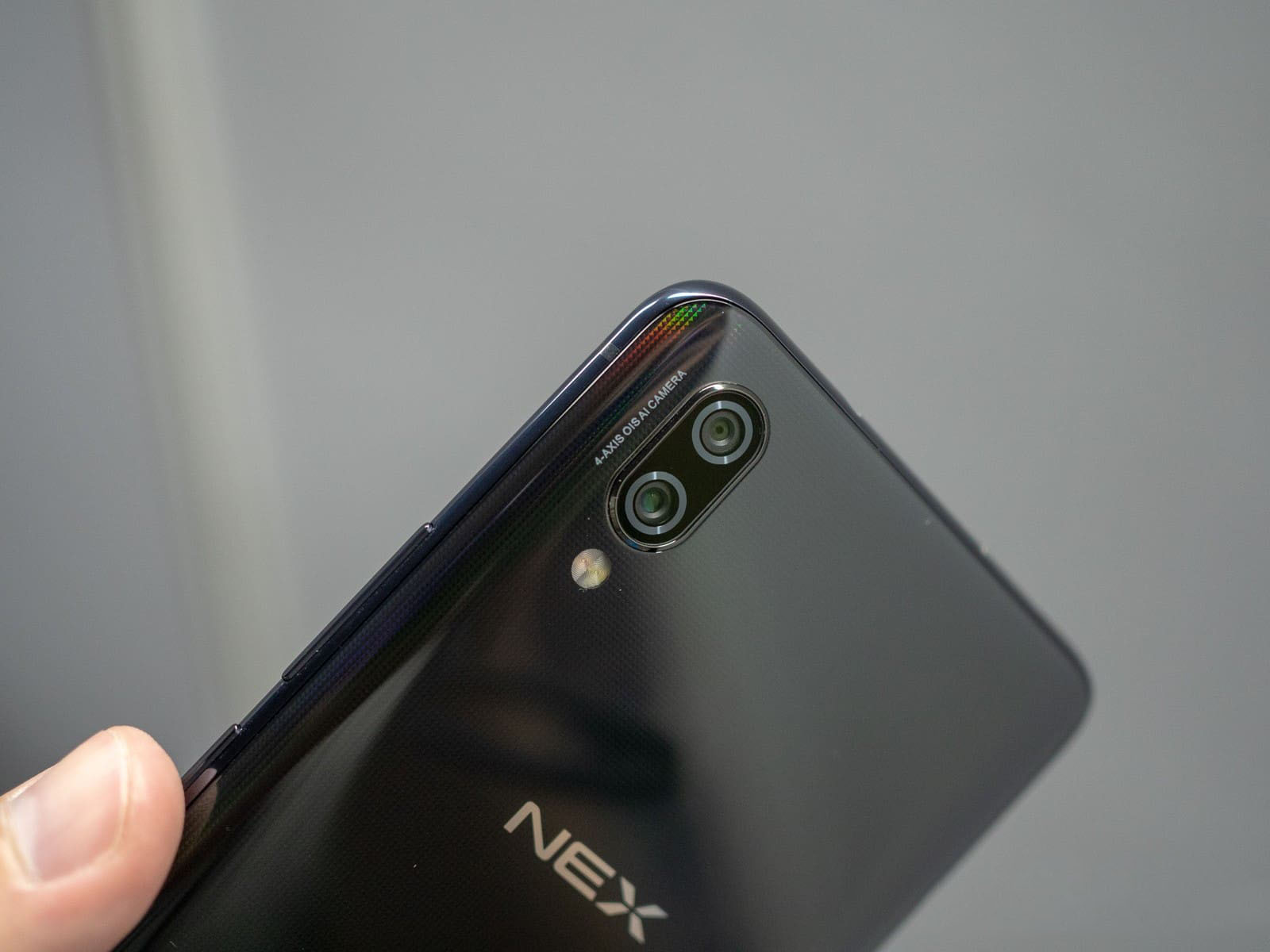 Vivo NEX CHÍNH THỨC ra mắt: màn hình không viền, cấu hình khủng vivo-nex-chinh-thuc-ra-mat-man-hinh-khong-vien-cau-hinh-khung