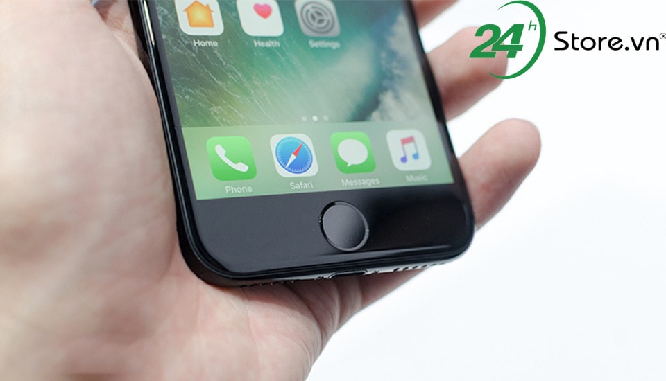 iPhone 7 cũ có phím Home mới 5 ly do khien ban nen mua iphone 7 cu hon iphone x hinh 5 min