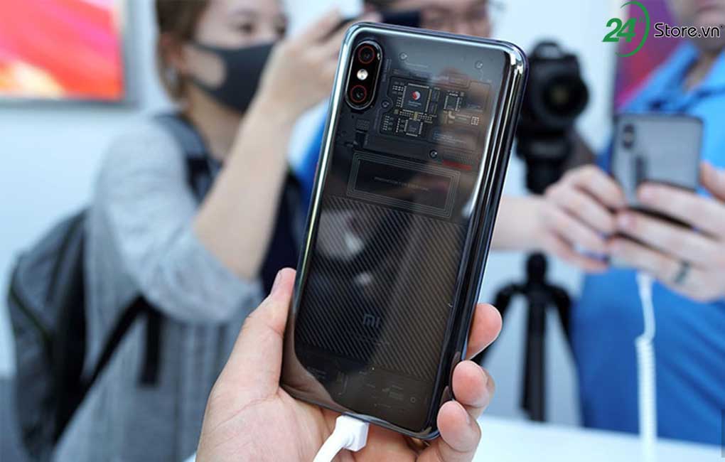 Xiaomi Mi 8 Explorer Edition sẽ sớm chính thức lên kệ xiaomi mi 8 explorer edition se som chinh thuc len ke 2
