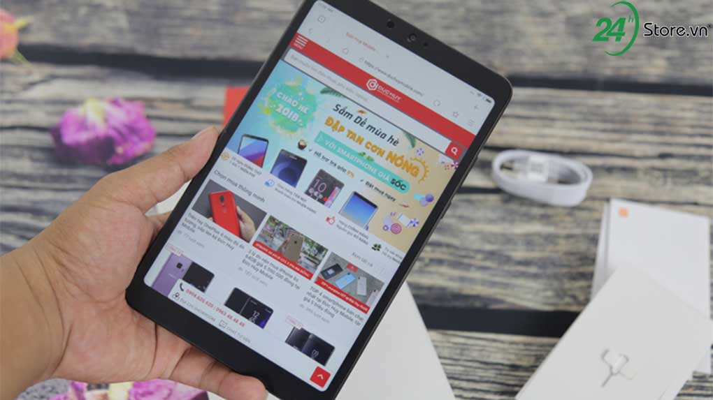 xiaomi mi pad 4: man hinh 10.1 inch va pin 8260 mah 2