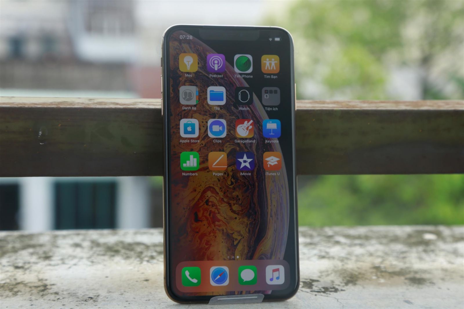 iphone xs max 2 sim vat ly ban chay nhat viet nam co the bi khan hang