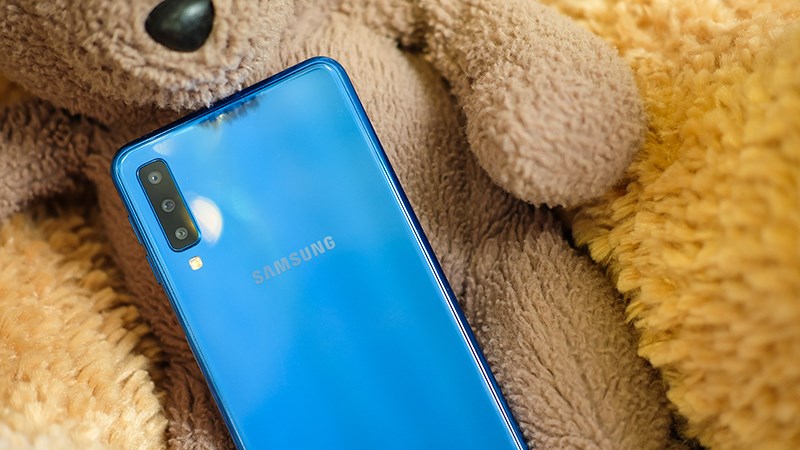 mặt lưng samsung a7 2018 samsung a7 2018 mat lung