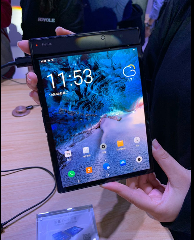 Smartphone màn hình gập đầu tiên trên thế giới chính thức ra mắt da co smartphone man hinh gap dau tien tren the gioi