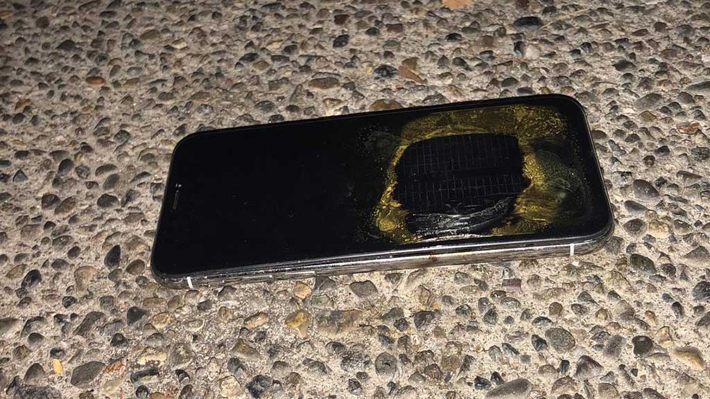 Thật hư iPhone X phát nổ khi đang cập nhật iOS 12.1 apple dieu tra vu viec iphone x phat no khi dang cap nhat ios 12.1