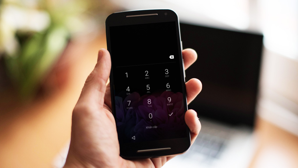 mo khoa dien thoai cuc de voi smart lock