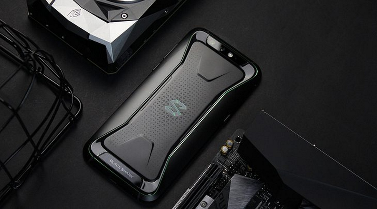 samrtphone chuyen choi game cua xiaomi vao dip le giang sinh