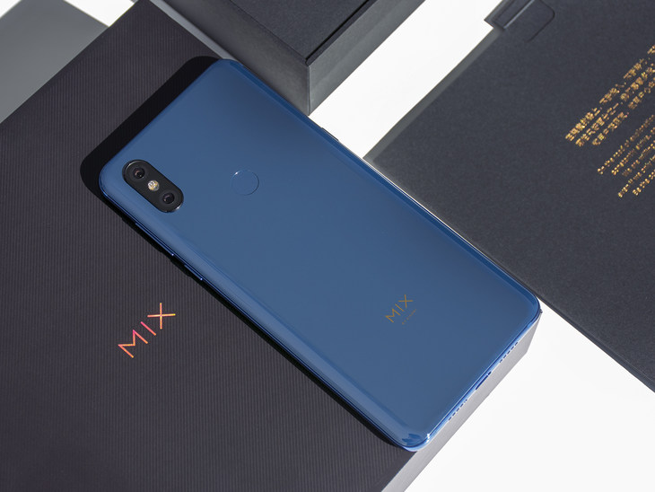 top 5 smartphone co thiet ke dep