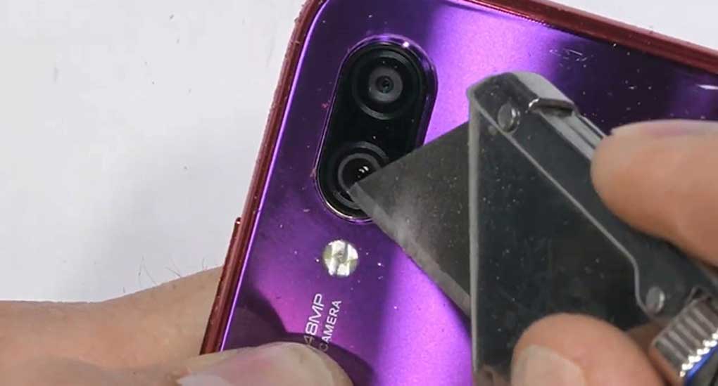 dùng dao rọc giấy thử độ bền redmi note 7
