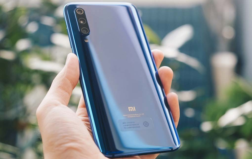mặt sau mi 9