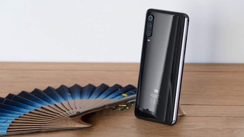 Mi 9 chiếm lĩnh vị trí ngôi vương trên bảng xếp hạng Antutu tháng 2/2019 xiaomi mi 9 smartphone so huu suc manh khong lo