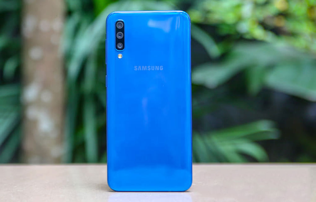 mặt sau samsung a50