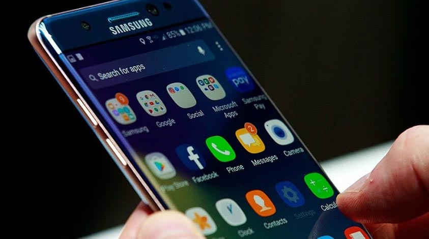 Cách thiết lập màn hình tối màu thú vị trên Google Android