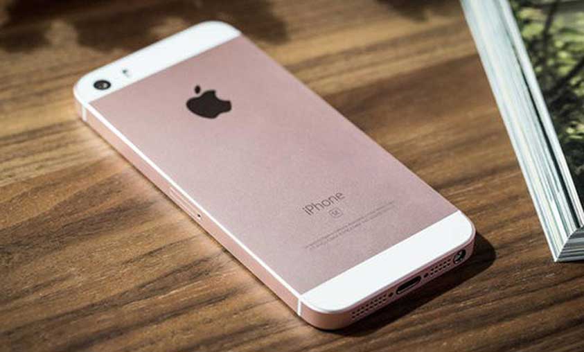 iPhone SE mới chính thức được trưng bày trên Apple Store với giá 249 USD