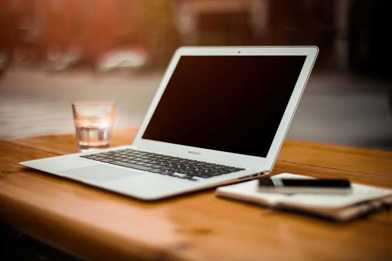 Macbook Air 11.6 MC968 2011