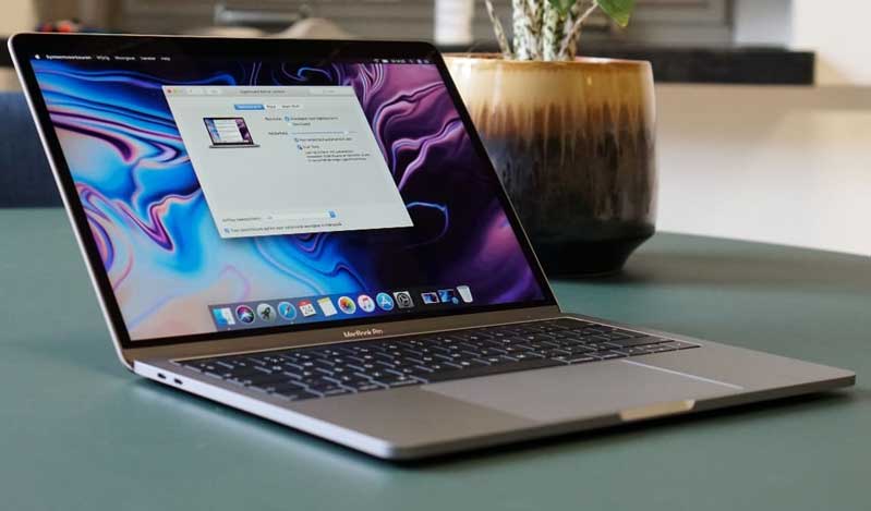 Macbook Pro 15 inch MR962 256GB 2018