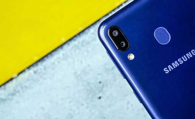 danh gia samsung galaxy m20 3