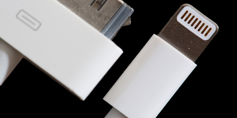 Ưu điểm của cổng sạc Lightning cong lightning la gi danh gia ve cong sac cua apple 2