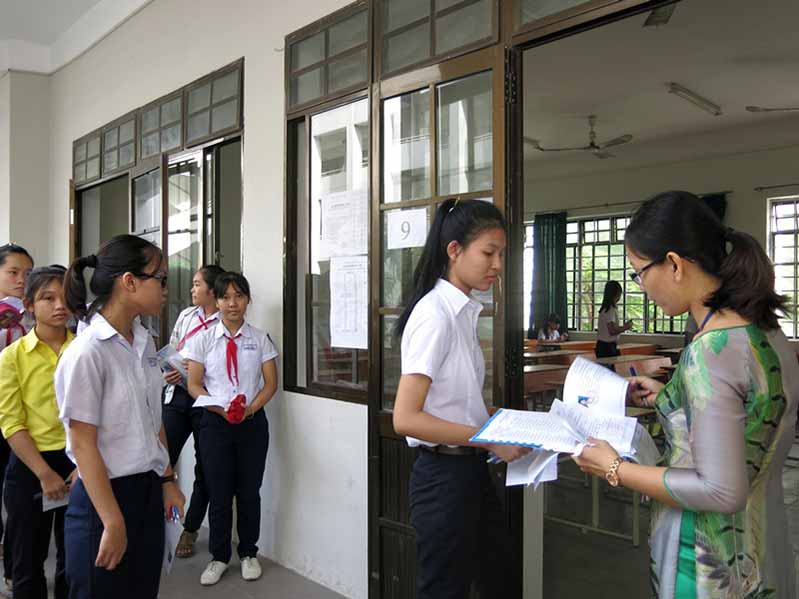 Đề thi tuyển sinh vào lớp 10 môn Văn tại Hà Nội năm học 2018 – 2019 de thi tuyen sinh lop 10 mon van tai ha noi nam hoc 2018-2019 hình 1