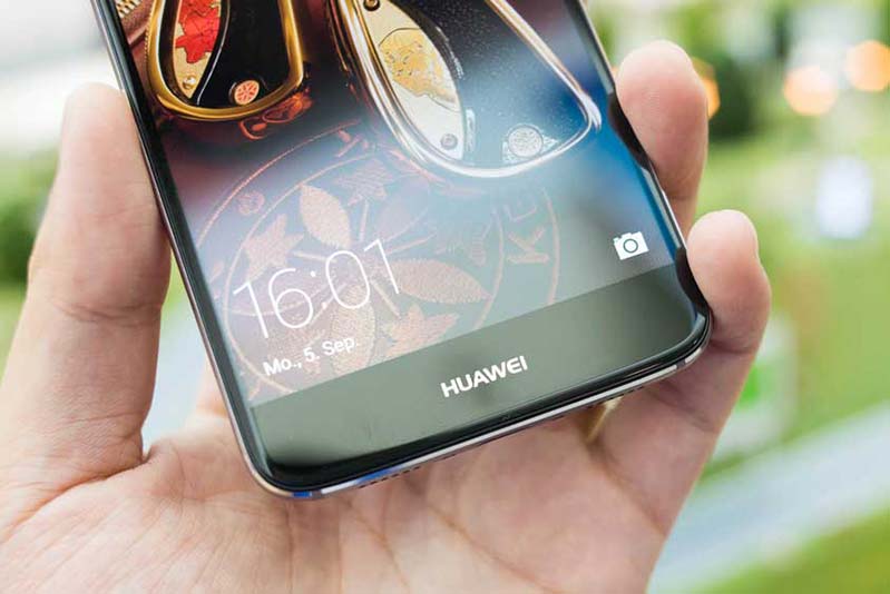 nong-google-tuyet-giao-voi-huawei-khong-cho-cap-nhat-android-nua-1