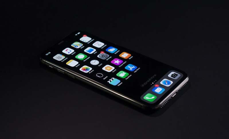 Apple iPhone 11 R
