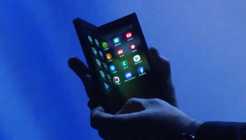 smartphone man hinh gap dau tien cua samsung 1