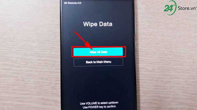 Nếu trường hợp trên không giải quyết được vấn đề, bạn có thể sử dụng 1 trong 2 cách dưới đây để khắc phục “Wipe & Reset”