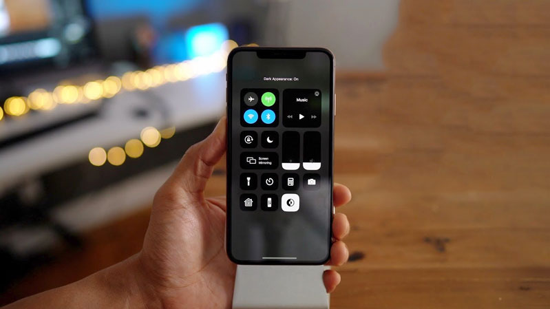 Dark Mode trên iOS 13