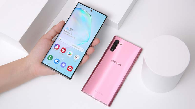 Cấu hình mạnh mẽ đến từ chip Exynos 9825 và RAM 8GB Cấu hình mạnh mẽ