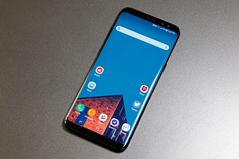 thiết kế của samsung s8 active