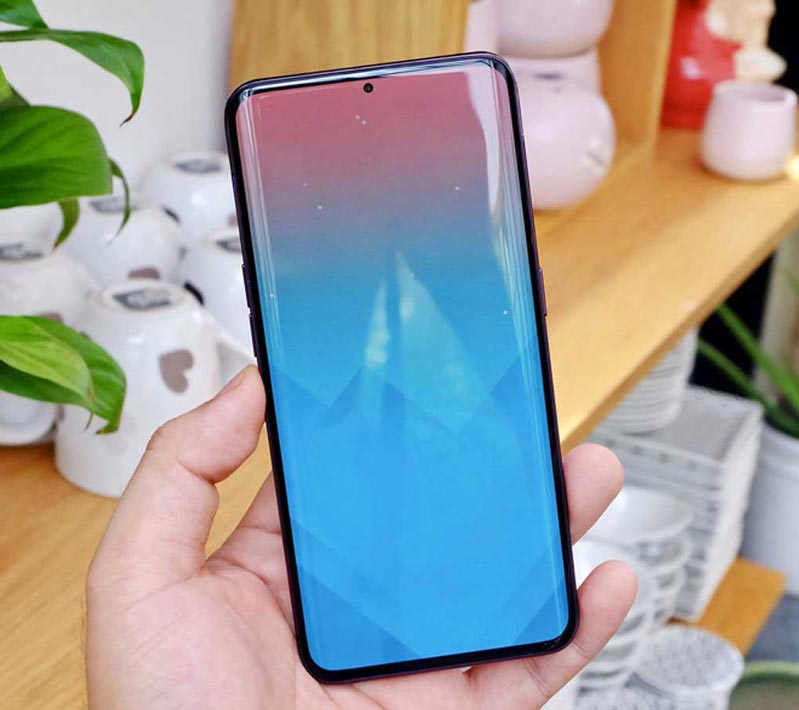 bằng sáng chế liên quan đến smartphone màn hình edge-to-edge