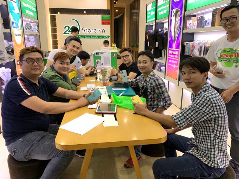 Những chiếc iPhone không cổng sạc sắp sửa ra đời