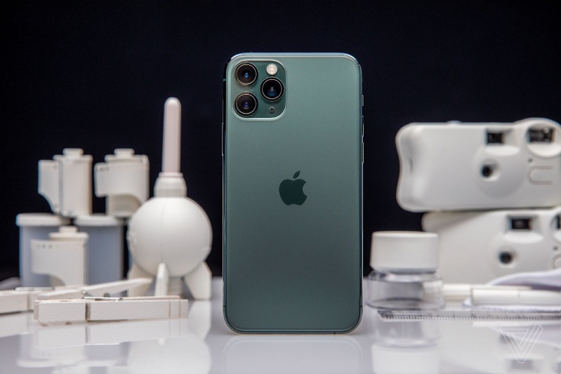 iPhone đã qua sử dụng bị đẩy giá lên cao do corona