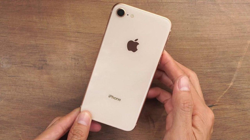 iPhone 9 bị trì trệ so với kế hoạch