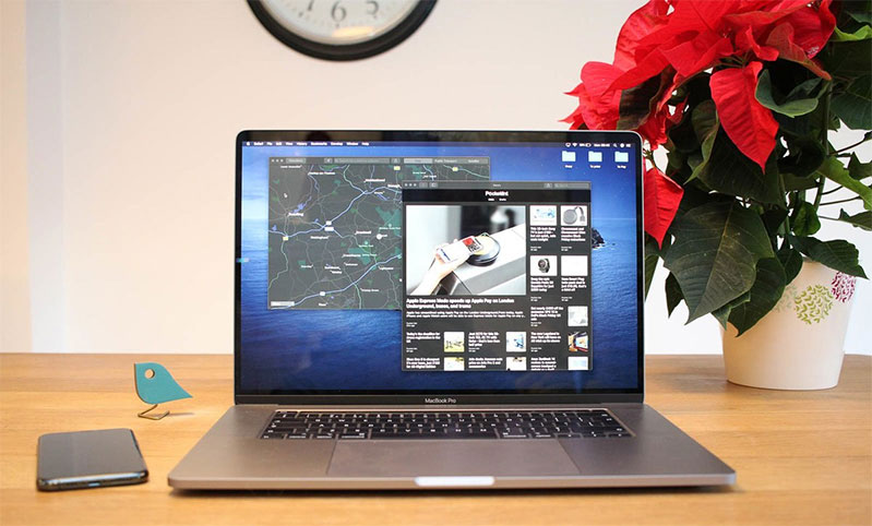 MacBook Pro 14.1 inch trình làng