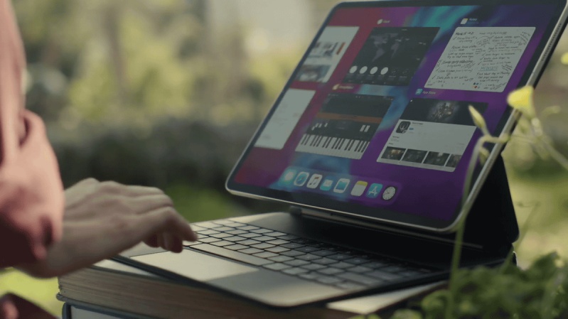 Trải nghiệm Magic Keyboard tuyệt vời nhờ có thêm trackpad